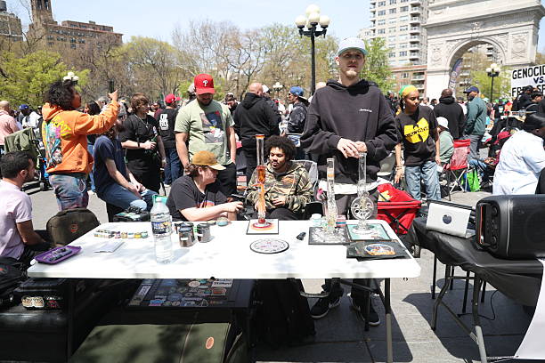Kapow Berries booth at PUFFCON BLOCK PARTY 2025 with branded hash holes, rosin pens, and terpene-rich flower on display
