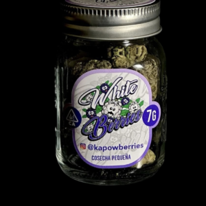 white berries | cosecha pequeña small batch. big flavor. 🍇❄️